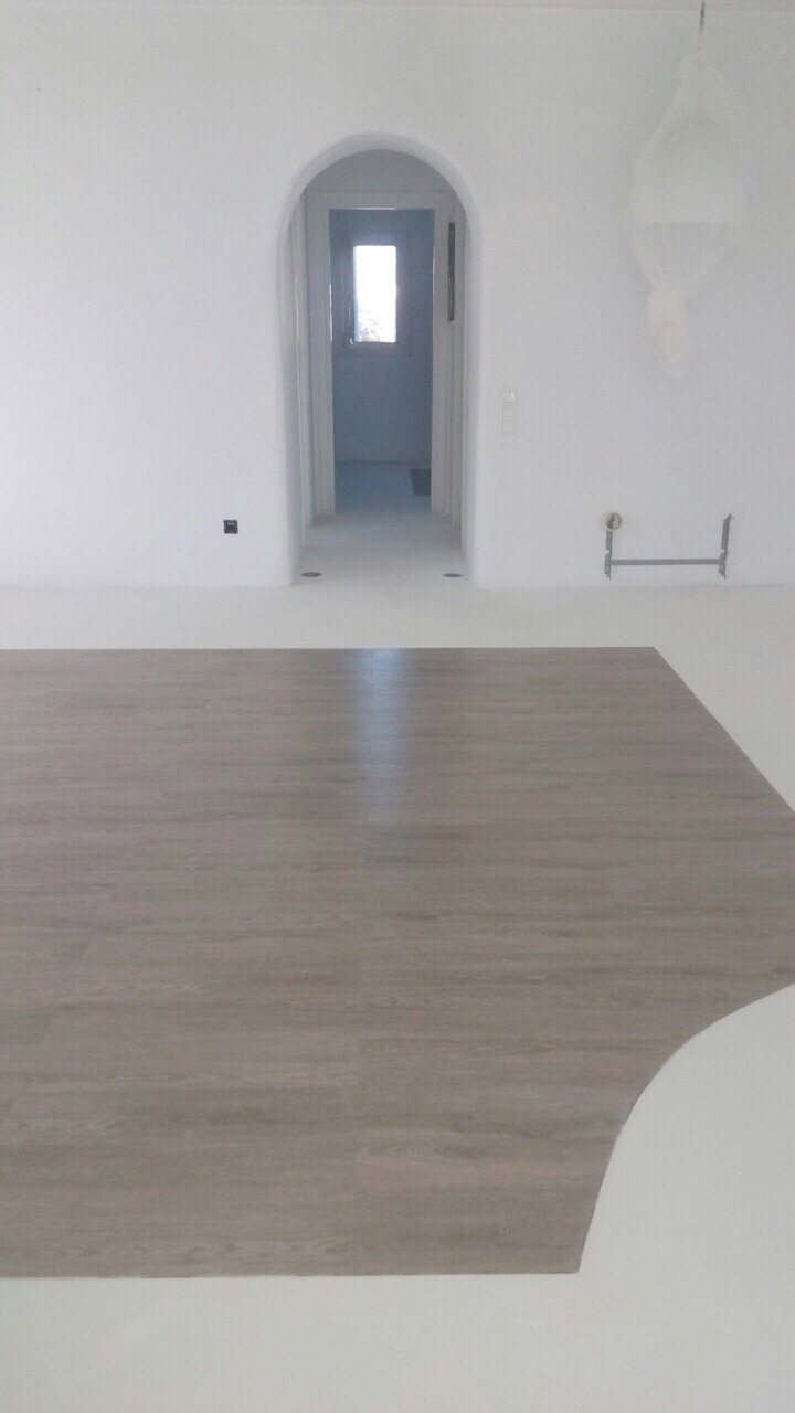 Ανακαίνιση οικίας στην Μύκονο (Κανάλια) με εφαρμογή πατητής τσιμεντοκονίας πριν και μετά